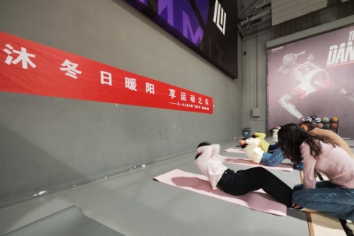 仰卧起坐2_副本队.jpg