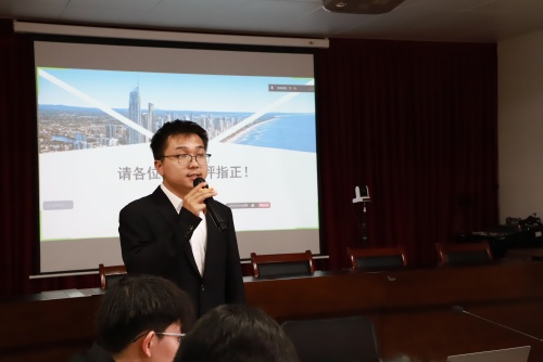 答辩_副本队.jpg