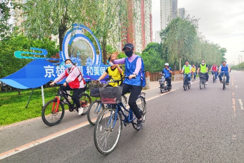 骑行2队.jpg